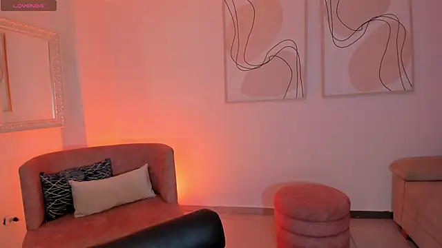 DannaCruz online show from 04-05-26, 05:19