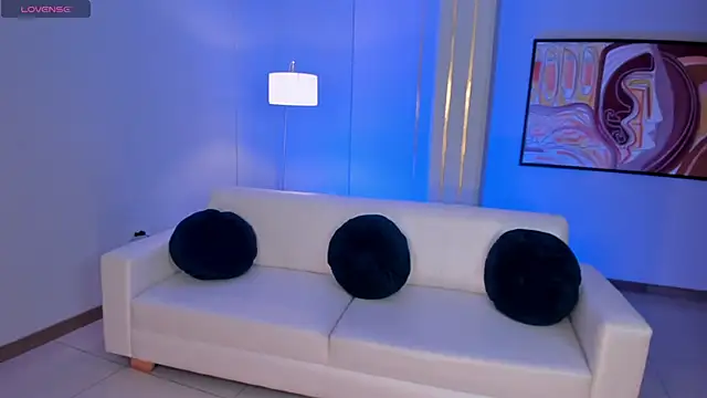 Snapshot of BiancaPierce chatting on 05-23-26, 12:04 BiancaPierce online show from 05-23-26, 12:04