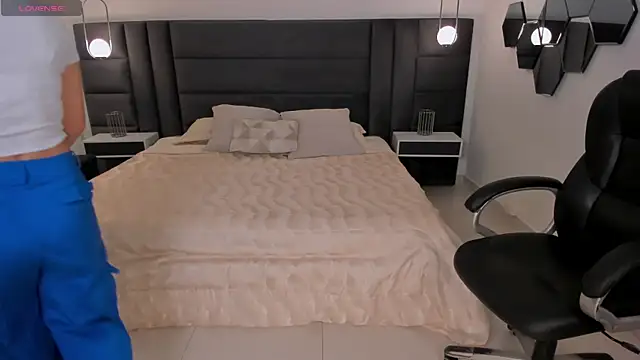 BiancaPierce online show from 09-23-25, 12:01