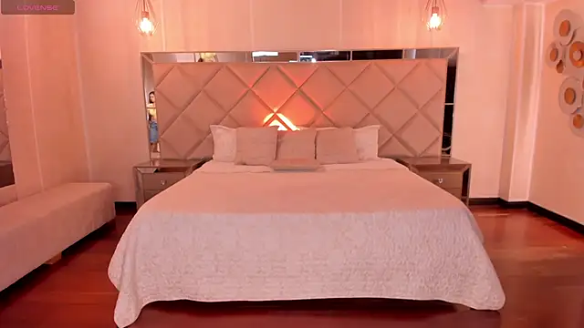 BiancaPierce online show from 12-14-25, 12:00