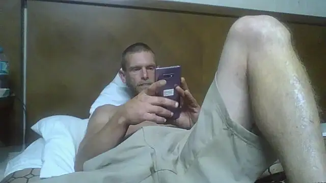 Snapshot of daddytim0 chatting on 04-23-26, 12:51 daddytim0 online show from 04-23-26, 12:51