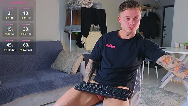 Snapshot of more__than__love chatting on 02-15-26, 04:46 more than love online show from 02-15-26, 04:46