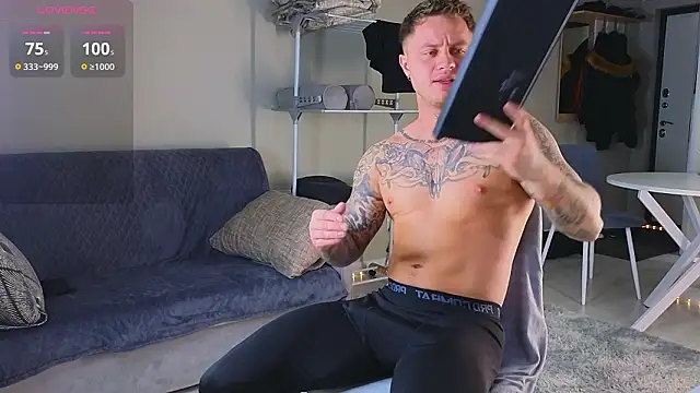 Snapshot of more__than__love chatting on 02-12-26, 04:45 more than love online show from 02-12-26, 04:45