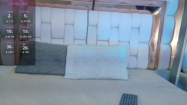 valkiria moore online show from 02-28-26, 07:57