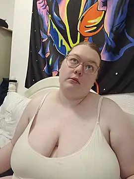 Sexycurvyemilyy online show from 07-09-26, 09:58
