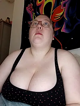 Snapshot of Sexycurvyemilyy chatting on 03-02-26, 09:11 Sexycurvyemilyy online show from 03-02-26, 09:11