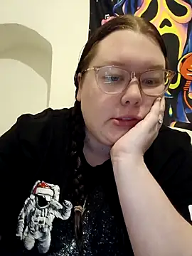 Snapshot of Sexycurvyemilyy chatting on 11-18-25, 03:48 Sexycurvyemilyy online show from 11-18-25, 03:48