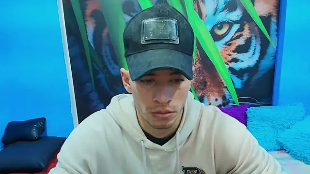 Snapshot of DEIBY_BABY chatting on 06-17-26, 08:36 DEIBY BABY online show from 06-17-26, 08:36