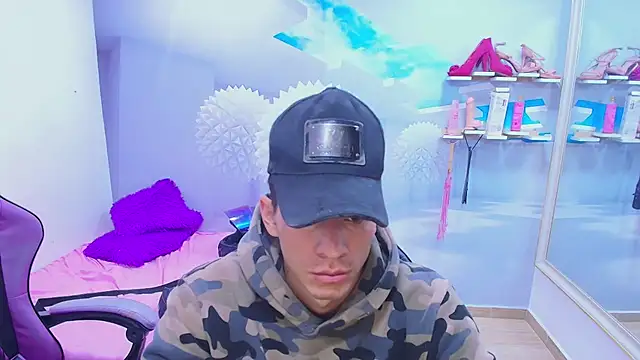 Snapshot of DEIBY_BABY chatting on 08-01-26, 01:03 DEIBY BABY online show from 08-01-26, 01:03