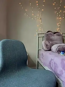 Natur4lBeautyb33 online show from 02-05-25, 08:35