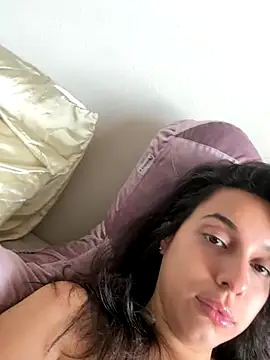 Natur4lBeautyb33 online show from 09-11-25, 02:06