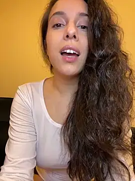 Natur4lBeautyb33 online show from 12-17-24, 04:34