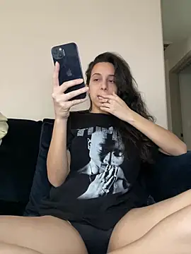 Natur4lBeautyb33 online show from 12-20-24, 06:02