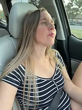 SkyelarSommer online show from 02-04-26, 10:38