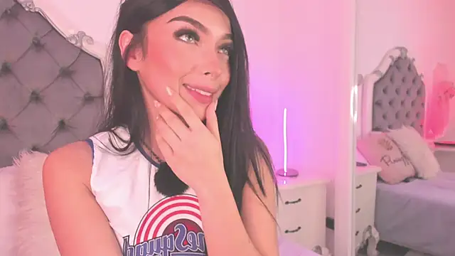 Victoria Watsson online show from 01-26-25, 12:01