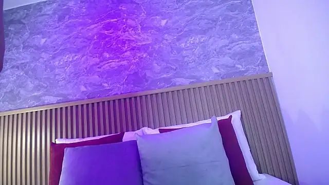 victoria  milf  online show from 09-15-25, 09:48