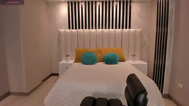 SunnyRivers online show from 03-25-26, 05:45