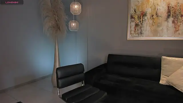Snapshot of SunnyRivers chatting on 03-06-25, 12:32 SunnyRivers online show from 03-06-25, 12:32