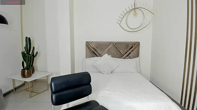 SunnyRivers online show from 10-30-25, 04:59