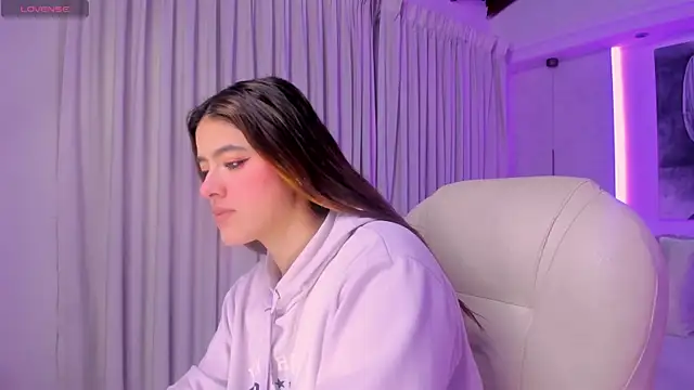 nathalie rivers online show from 12-22-25, 11:21