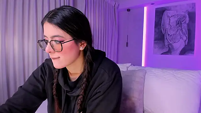 nathalie rivers online show from 11-21-25, 11:20