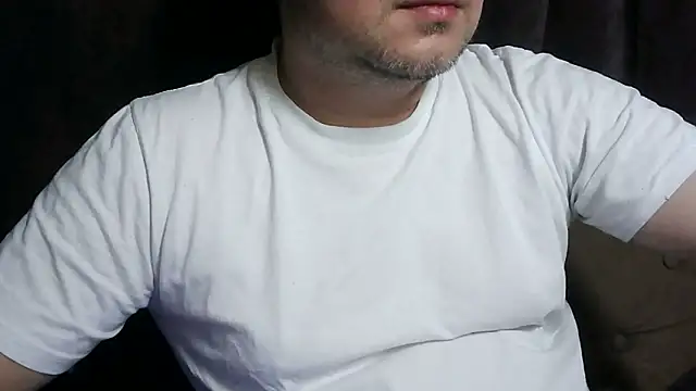 Snapshot of SladkiYA chatting on 02-18-26, 04:10 SladkiYA online show from 02-18-26, 04:10