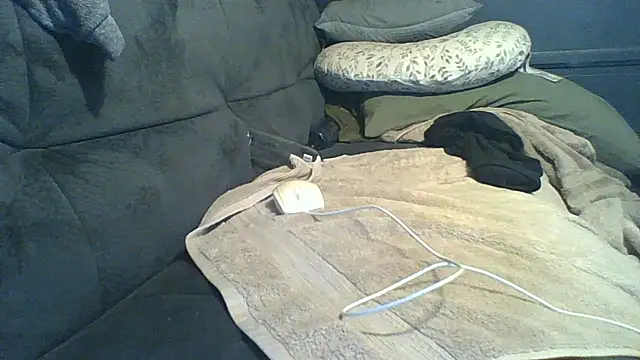 Snapshot of carlosxxx213 chatting on 06-08-26, 07:36 carlosxxx213 online show from 06-08-26, 07:36