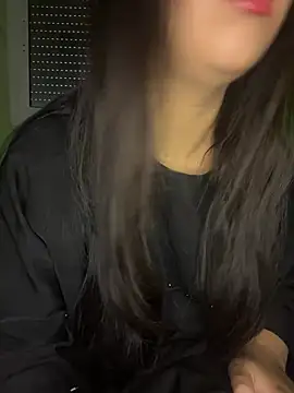 Snapshot of Mayacrayzi chatting on 06-10-26, 09:21 Mayacrayzi online show from 06-10-26, 09:21