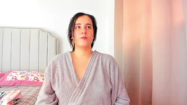 Hanna86 online show from 01-13-26, 03:38