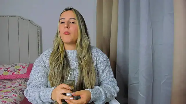 Hanna86 online show from 04-14-26, 12:37