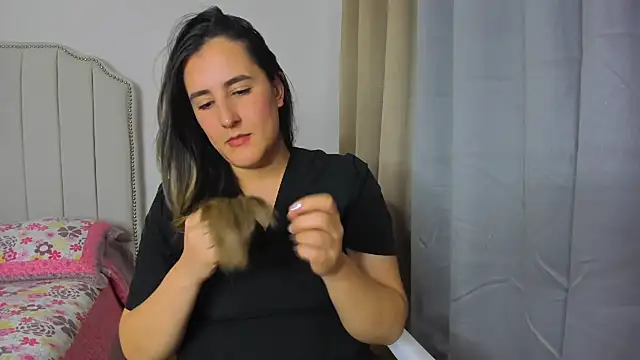 Hanna86 online show from 04-09-26, 01:18