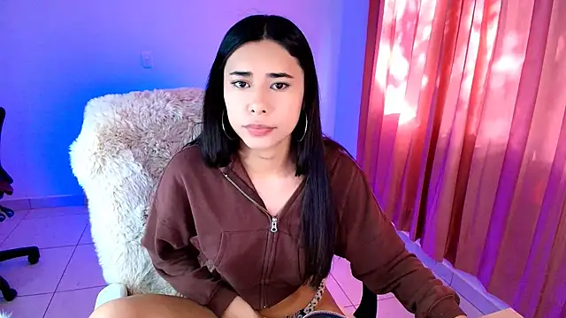 AmyOlimpo online show from 12-19-25, 01:57