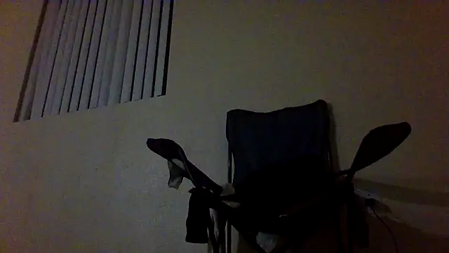 Snapshot of Annonymous607 chatting on 10-06-25, 04:13 Annonymous607 online show from 10-06-25, 04:13
