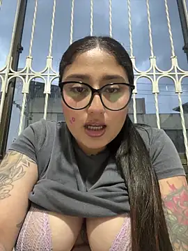 croftsmila online show from 04-04-26, 11:00