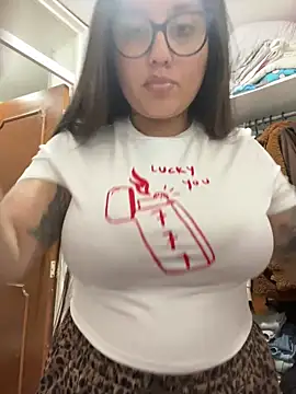 Snapshot of croftsmila chatting on 02-13-26, 11:16 croftsmila online show from 02-13-26, 11:16