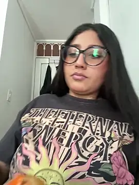 croftsmila online show from 11-17-25, 08:46