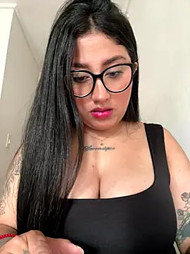 croftsmila online show from 12-21-25, 03:25