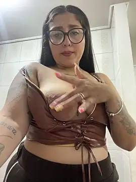 croftsmila online show from 06-18-26, 11:43