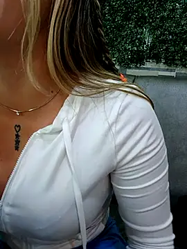 Misscata1106 online show from 04-16-26, 09:39