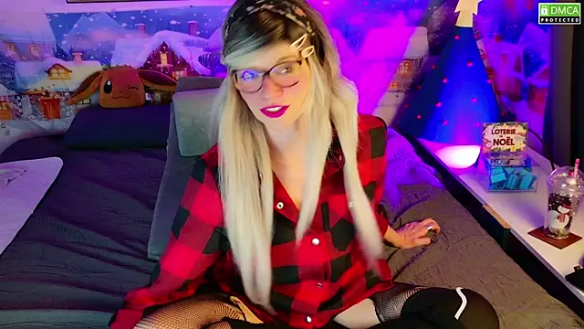 Kittychatte online show from 12-04-25, 08:52