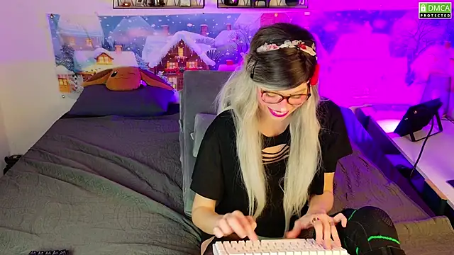 Kittychatte online show from 01-13-26, 09:19