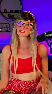 Kittychatte online show from 06-18-26, 08:03