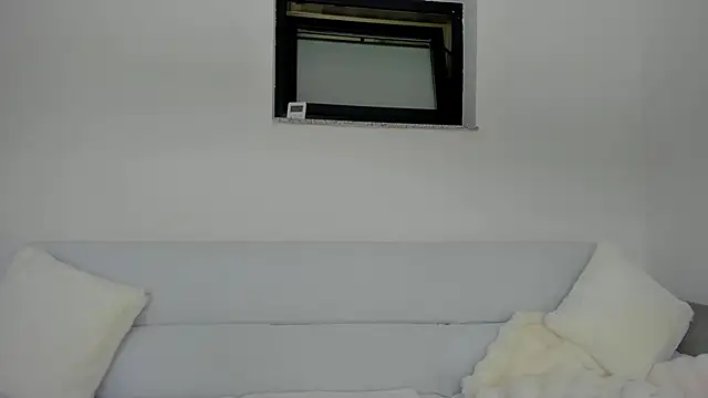 bellahot77 online show from 02-18-26, 10:44