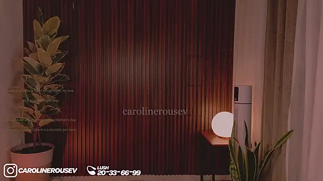 Snapshot of carolinerousev chatting on 05-09-26, 07:39 carolinerousev online show from 05-09-26, 07:39