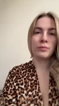 KissMissAngela online show from 03-31-26, 07:43