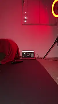 KissMissAngela online show from 11-18-25, 07:39