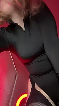 KissMissAngela online show from 11-20-25, 07:31