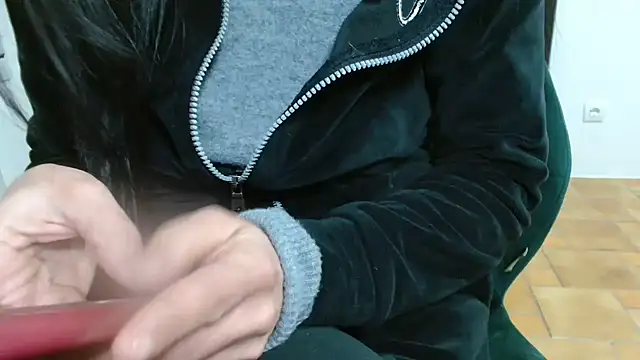 patatinahot87 online show from 01-17-26, 05:38