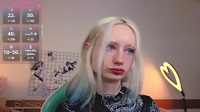 Katia Kim online show from 03-04-26, 06:32