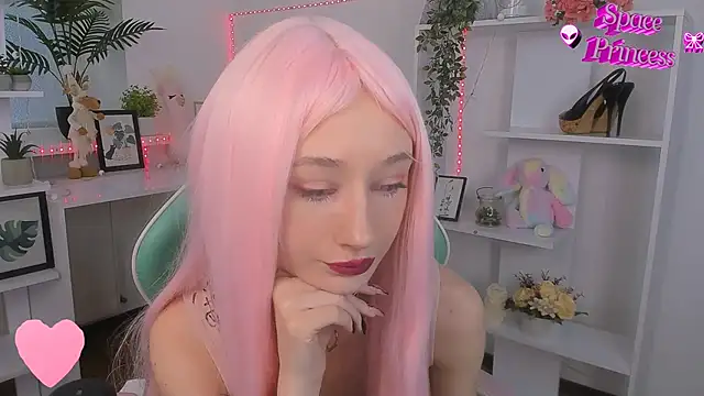 Katia Kim online show from 10-28-25, 06:45